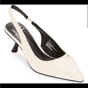 Worthington Shoes Womens Size 9M Ivory Slingback Pumps Memory Foam